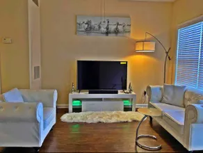Cozy and Quiet Gem Near Perimeter Mall - Image 2