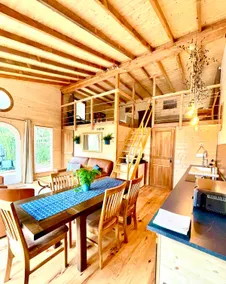 Terrace on the water, chestnut cottage - Image 4