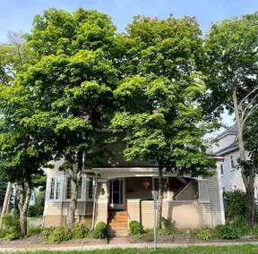 Downtown character 4 bedroom perfect location - Image 3