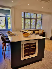 R&P Apartments – Sea and Mountains Nearby - Image 3