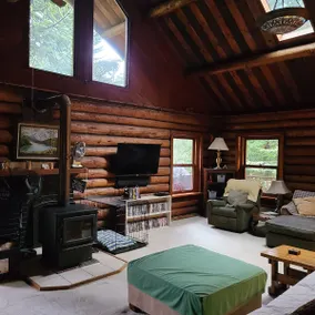 The Bear Creek Lodge, Otis, Oregon - Image 2