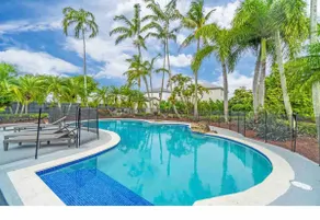 Tropical MIAMI Oasis BBQ/ Pool/Games and More - Image 2