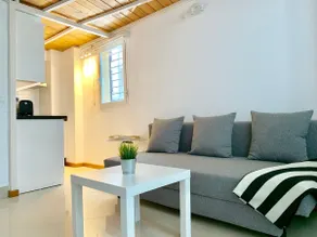 Studio-Loft a Few Meters from Historic Downtown - Image 3