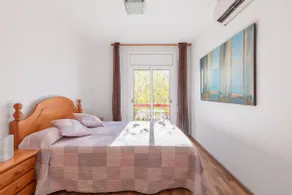 Bright modern flat at beach, sea view deck - Image 4
