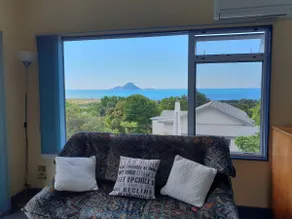 Ocean view holiday studio - Image 3