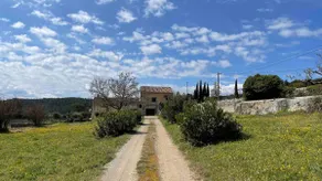 Cotignac, comfortable home surrounded by vineyards. - Image 4