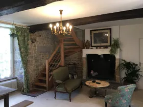 Independent accommodation in a 17th century manor - Image 4