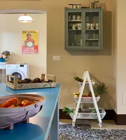 Entire home with private pool, garden and Wi-Fi - Image 2