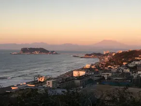 ATTA Hotel INAMURA is a resort on a mountain with a panoramic view of the sea, Enoshima, and Mt. Fuji - Image 4