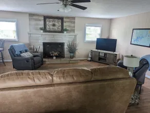 Spectacular View of Lake Cumberland- Entire House - Image 3