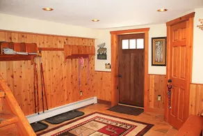 Kresge Luxurious Grand Cabin At Stratton and Bromley Mountains. - Image 4