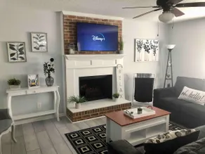 This Must Be The Place Townhouse - Image 2