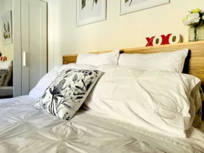 u4, Lovely, cosy one bedroom unit in West End - Image 4