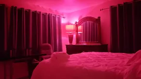 Lovely Upper 2Bedroom Getaway》Free Wi-Fi & Parking - Image 3