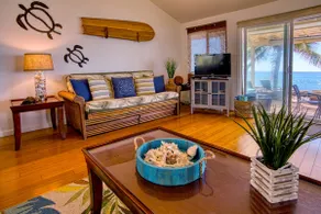 Lava Rock Beach House oceanfront oasis with pool - Image 5