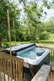 Peaceful Getaway, with hot tub & fire pit. - Image 3