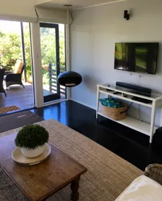 Beach Front-Culburra Dunes Beach House - Image 2