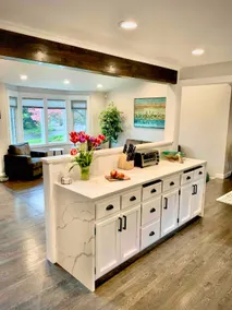 Gorgeous 4 Bed 2.5 Bath in the PNW with Central AC - Image 2