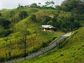 Las Pavitas Arenal Suites ”Las Estrellas Cabin” - Image 3