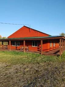 Woodys Retreat  this rental includes the barn outdoor covered fire pit  - Image 2