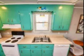 Happy Holiday Home! Pet-Friendly, Walk to Beach! - Image 3