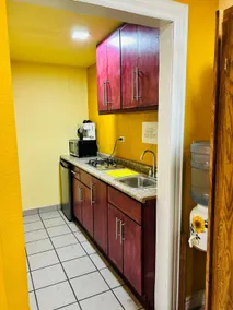 Studio with kitchen, bathroom, A/C, TV, for 3 people - Image 4