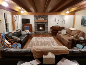 Spacious! Just Renovated! 5 min to Raystown Lake! - Image 5