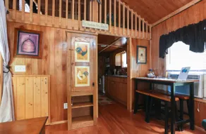 Family Cabin at Howells at the Moon Farm - Image 3