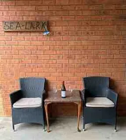 SEALARK - walk to lake, beaches and restaurants - Image 4