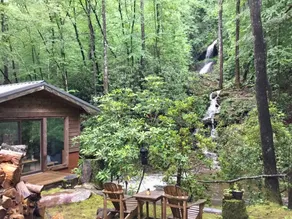 Bungalow on the Creek - Image 2