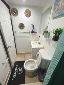 Philadelphia City Center Love Luxury House (King Bed) Perfect Kitchen, 8 minutes from Wells Fargo, Welcome Home! - Image 5