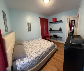 Charming family home on quiet street - Image 2