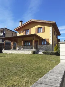 Izarrak Rural House in Pedrosa de Valdeporres - Image 2