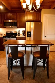 Newly renovated nice condo - Image 4