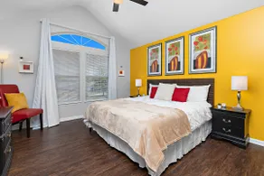 ★ Luxury+Comfort FOR LESS ★ 3 King Beds★Fast Wifi - Image 2