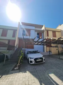 Great townhouse, community pool - Image 2