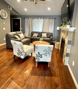 15 min to Downtown Dallas! 4BR Family Friendly Home - Image 3