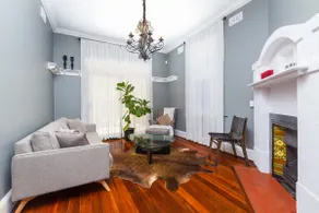 Fusion of 20th century charm and modern convenience - Image 2