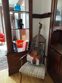 Friendly Abbey Road Retreat - Image 5