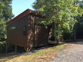 Dog Friendly - Arcadia Cabin at Farmside Village - Image 4