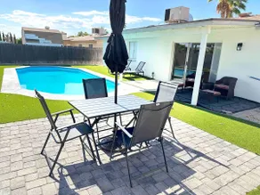 A Getaway Home W/pool table, table tennis & a Pool - Image 3