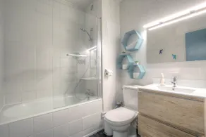 Appartement moderne proche Lyon 6ème - Image 5