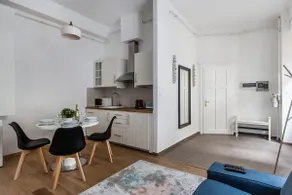 Basilica Dream Home In The Absolute Center - Image 4