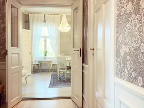 Beautifully renovated over 100-year-old old rectory - Image 5