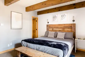 Ski-In/Ski-Out Remodeled Property at Snow Summit - Image 4