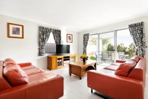 Brand New House in Central Location For Non Smokers Only - Image 2