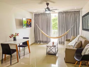 Beautiful 2 bedroom apartment, AA, no Airbnb fees - Image 2