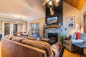 Cedar Ridge Cabin, Stonebridge Village - Image 5