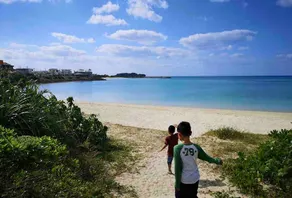 ZZOKIAI藍魚 2 mins walk to the beach! Upscale villa area 15 mins from airport! Parking, dryer, baby cots are all available - Image 3