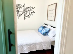 2BR Modern Bottom Unit Downtown Roanoke - Image 5